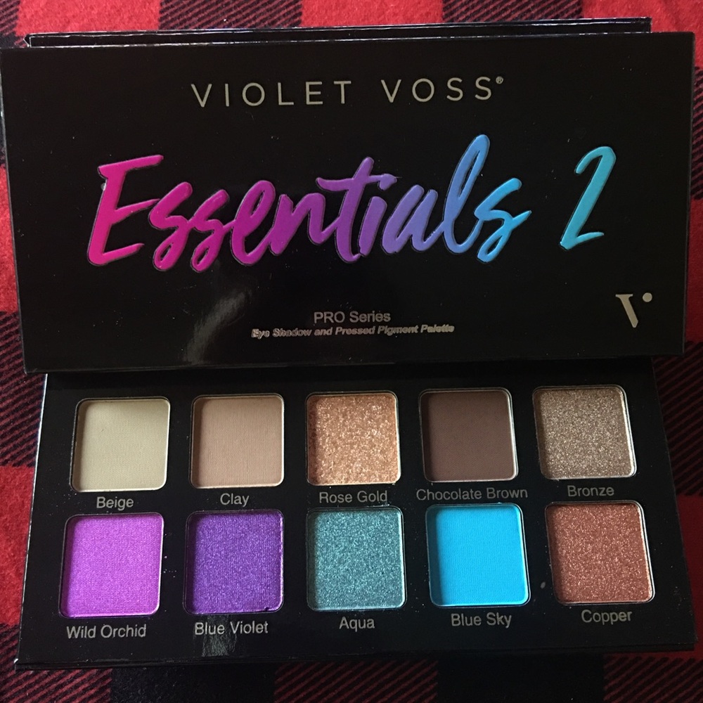 Violet Voss Essentials 2 eyeshadow palette